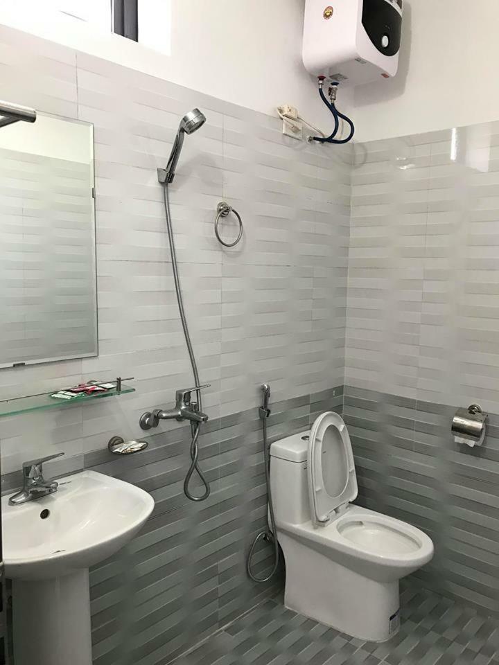 하이퐁 Nha Nghi Manh Binh B&B 외부 사진